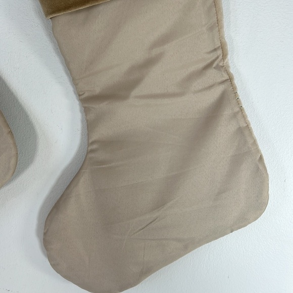 St. Nicholas NWT Set of 2 Costal Beach 21” Starfish Embellished Xmas Stockings - Picture 10 of 16